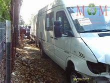 Load image into Gallery viewer, AC Compressor  SPRINTER 2500 2006 - MM607526
