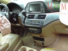 Load image into Gallery viewer, REAR RADIO RECEIVER Odyssey 2005 05 2006 06 2007 07 2008 08 2009 09 10 - MM608364
