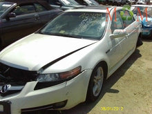 Load image into Gallery viewer, RADIO Acura TL 2007 07 2008 08  AM FM CD - MM616386
