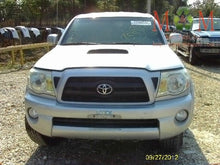 Load image into Gallery viewer, RADIO Toyota Tacoma 2007 07 2008 08 - MM635055
