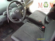 Load image into Gallery viewer, CD PLAYER RADIO Toyota Yaris 2006 06 2007 07 2008 08 - MM635273
