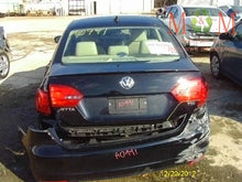 Load image into Gallery viewer, Radio Jetta 2011 11 2012 12 2013 13 AM FM CD - MM650269
