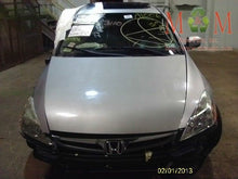 Load image into Gallery viewer, HEADLIGHT LAMP ASSEMBLY Honda Accord 03 04 05 06 07 Right - MM659575
