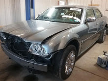 Load image into Gallery viewer, Carrier Assembly Chrysler 300 2007 - CTL260300
