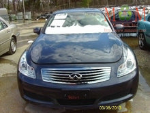 Load image into Gallery viewer, RADIO AM FM CD Infiniti G35 G37 2008 08 2009 09 - MM667352
