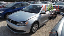 Load image into Gallery viewer, ENGINE MOTOR Beetle Golf Golf GTI Jetta Passat 11-14 2.5L - MM715639
