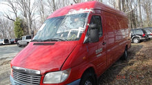 Load image into Gallery viewer, AC A/C AIR CONDITIONING COMPRESSOR Sprinter 2500 Sprinter 3500 02-06 - MM746209
