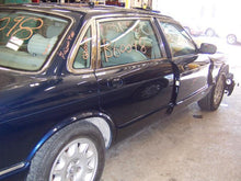 Load image into Gallery viewer, CLIMATE CONTROL COMPUTER JAGUAR XJ8 1998 99 00 01 02 03 - 19916
