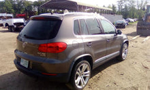 Load image into Gallery viewer, AC COMPRESSOR Audi TT Beetle Tiguan Jetta EOS 2009 09 2010 10 11 12 13 14 - CTL292955
