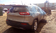 Load image into Gallery viewer, AC A/C AIR CONDITIONING COMPRESSOR Cherokee 200 2014-2020 - CTL305704
