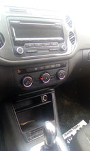 Load image into Gallery viewer, AC COMPRESSOR Audi TT Beetle Tiguan Jetta EOS 2009 09 2010 10 11 12 13 14 - CTL305197
