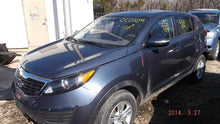 Load image into Gallery viewer, Transmission Kia Sportage 2011 - MM759181

