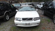 Load image into Gallery viewer, AUTOMATIC TRANSMISSION Volvo C70 S70 V70 1999 99 2000 00 FWD - MM762179
