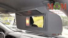 Load image into Gallery viewer, [INVENTORYCAR_YEAR_MAKE_MODEL] TRANSFER CASE - MM770229
