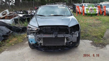 Load image into Gallery viewer, [INVENTORYCAR_YEAR_MAKE_MODEL] TRANSFER CASE - MM770229
