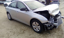 Load image into Gallery viewer, WINDSHIELD WIPER MOTOR Chevrolet Cruze 11 12 13 14 15 16 - CTL327684
