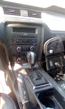 Load image into Gallery viewer, RADIATOR FAN ASSEMBLY Mustang 2005 05 2006 06 07 08 09 10 11 12 13 - CTL329359

