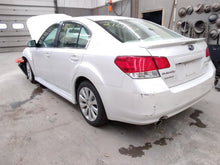 Load image into Gallery viewer, AC COMPRESSOR Subaru Legacy 2010 10 2011 11 2012 12 2.5L 4cyl - DG95943
