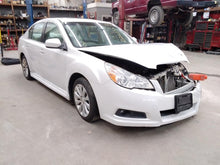 Load image into Gallery viewer, AC COMPRESSOR Subaru Legacy 2010 10 2011 11 2012 12 2.5L 4cyl - DG95943
