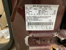 Load image into Gallery viewer, Mass Air Flow Sensor Meter MAF Crown Victoria E150 Van E250 04-14 - DG97280
