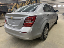 Load image into Gallery viewer, Air Injection Pump Smog Chevrolet Sonic 2017 - DG104410
