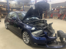 Load image into Gallery viewer, AC COMPRESSOR BMW 323i 128i 328i 323i 128i 2007 07 2008 08 2009 09 10 11 12 - DG104792
