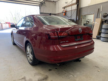 Load image into Gallery viewer, AC COMPRESSOR Passat Audi A3 Golf EOS 2006 06 2007 07 - DG106796
