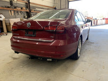 Load image into Gallery viewer, AC COMPRESSOR Passat Audi A3 Golf EOS 2006 06 2007 07 - DG106796
