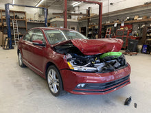 Load image into Gallery viewer, AC COMPRESSOR Passat Audi A3 Golf EOS 2006 06 2007 07 - DG106796
