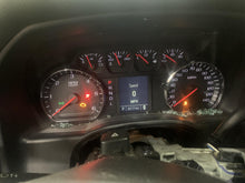 Load image into Gallery viewer, RADIATOR Silverado 1500 Pickup Sierra 1500 Pickup 14 15 16 17 - DG107168

