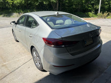 Load image into Gallery viewer, SIDE VIEW DOOR MIRROR Hyundai Elantra 2017 17 2018 18 Right - DG110997
