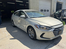 Load image into Gallery viewer, SIDE VIEW DOOR MIRROR Hyundai Elantra 2017 17 2018 18 Right - DG110997
