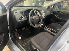 Load image into Gallery viewer, AC A/C AIR CONDITIONING COMPRESSOR Chevrolet Cruze 16 17 18 - DG114647
