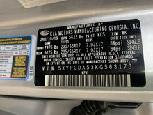 Load image into Gallery viewer, AC Compressor Kia Sorento 2019 - DG116862
