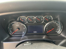 Load image into Gallery viewer, RADIATOR Silverado 1500 Pickup Sierra 1500 Pickup 14 15 16 17 - DG117598
