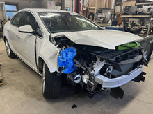 Load image into Gallery viewer, AC Compressor Buick Verano 2013 - DG118339
