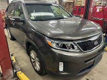 Load image into Gallery viewer, AC A/C AIR CONDITIONING COMPRESSOR Santa Fe Sorento 2012-2019 - DG119585
