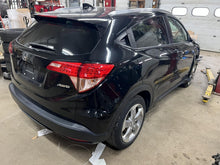 Load image into Gallery viewer, AC A/C AIR CONDITIONING COMPRESSOR Honda HR-V 16 17 18 - DG120589

