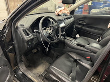 Load image into Gallery viewer, AC A/C AIR CONDITIONING COMPRESSOR Honda HR-V 16 17 18 - DG120589
