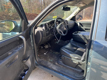 Load image into Gallery viewer, [INVENTORYCAR_YEAR_MAKE_MODEL] RADIATOR - DG120701
