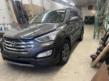 Load image into Gallery viewer, AC A/C AIR CONDITIONING COMPRESSOR Santa Fe Sorento 2012-2018 - DG121627
