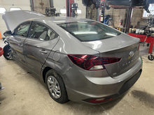 Load image into Gallery viewer, AC A/C AIR CONDITIONING COMPRESSOR Elantra 2017 17 2018 18 - DG122345
