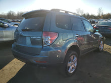 Load image into Gallery viewer, AC COMPRESSOR Subaru Impreza Forester 2008 08 2009 09 2010 10 2011 11 - DG121950
