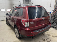 Load image into Gallery viewer, AC A/C AIR CONDITIONING COMPRESSOR Subaru Forester 11 12 13 - DG123308
