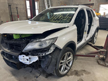 Load image into Gallery viewer, Tail Lamp Light Lincoln MKC 2015 - DG128380
