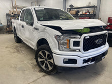 Load image into Gallery viewer, [INVENTORYCAR_YEAR_MAKE_MODEL] RADIATOR FAN ASSEMBLY - DG129905
