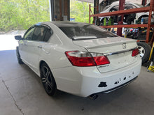 Load image into Gallery viewer, AC A/C AIR CONDITIONING COMPRESSOR Honda Accord 13 14 15 16 - DG131055

