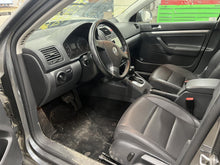 Load image into Gallery viewer, AC COMPRESSOR Volkswagen Jetta Passat A3 TT 2007 07 2008 08 2009 09 - 12 - DG131465
