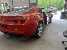Load image into Gallery viewer, AC A/C AIR CONDITIONING COMPRESSOR Camaro 2010 10 2011 11 - DG132111
