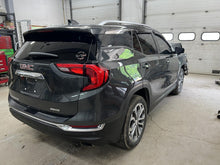Load image into Gallery viewer, AC Compressor GMC Terrain 2018 - DG133337
